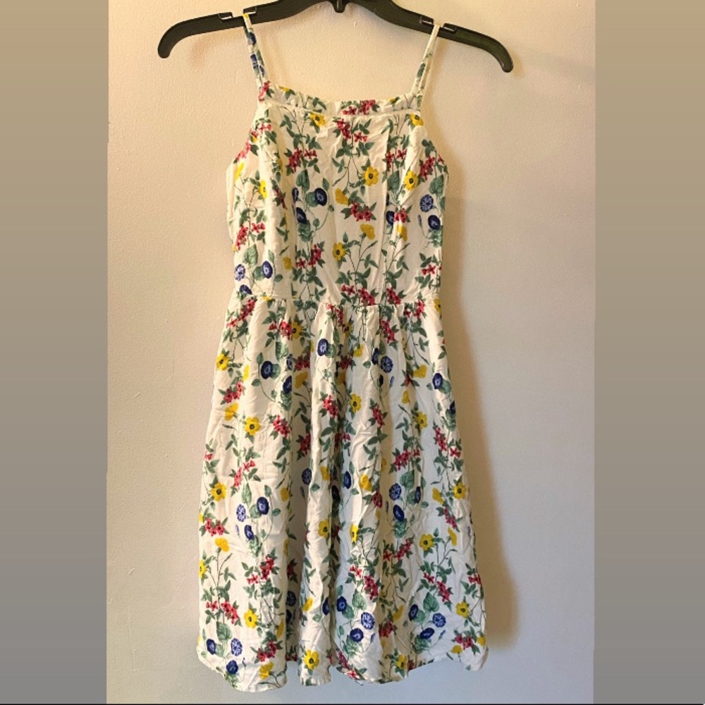 Size: XS, floral summer dress!